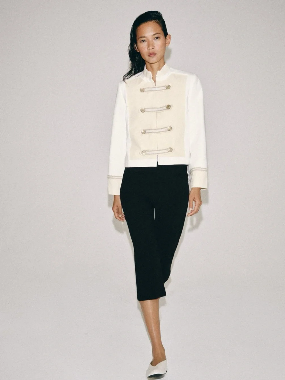 ZARA ZW Collection jacket featuring embossed gold button - Picture 10 of 15